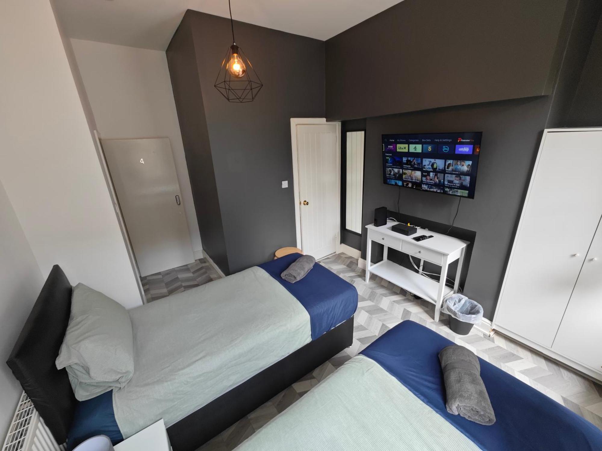 2 Bedroom 2 Bathroom Apartment In Old St - Shoreditch - Zone 1 London Exterior photo
