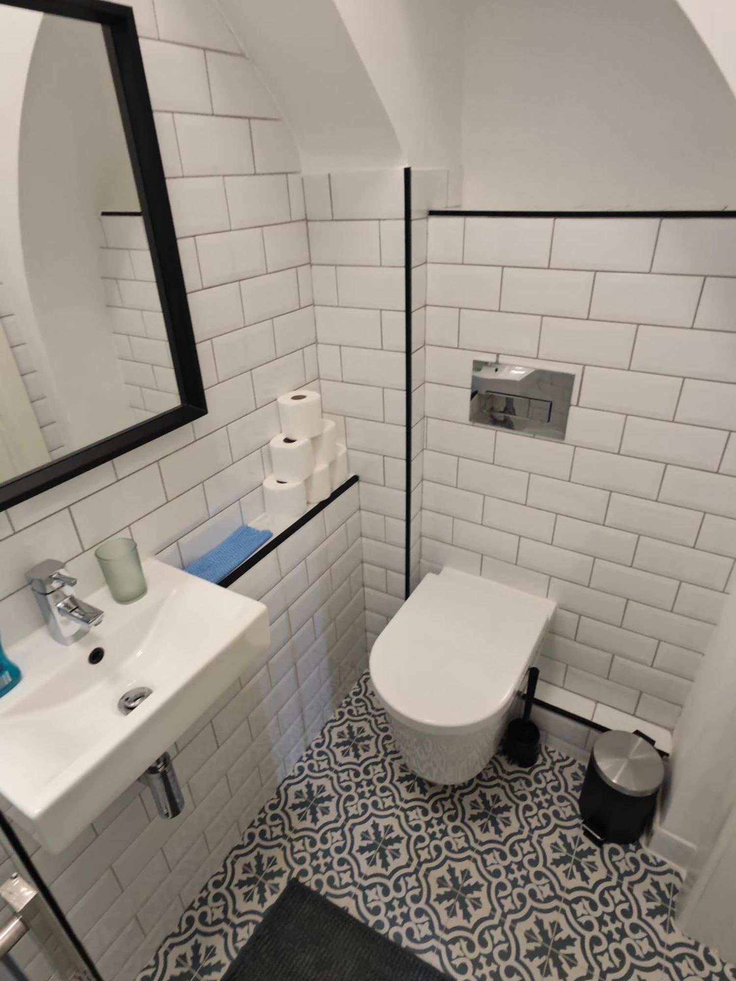 2 Bedroom 2 Bathroom Apartment In Old St - Shoreditch - Zone 1 London Exterior photo