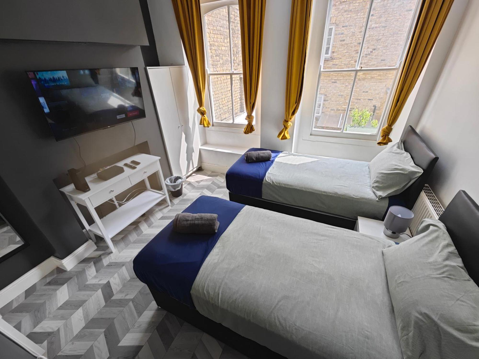 2 Bedroom 2 Bathroom Apartment In Old St - Shoreditch - Zone 1 London Exterior photo